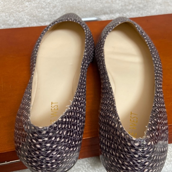 nine west snake print flats - Picture 8 of 12